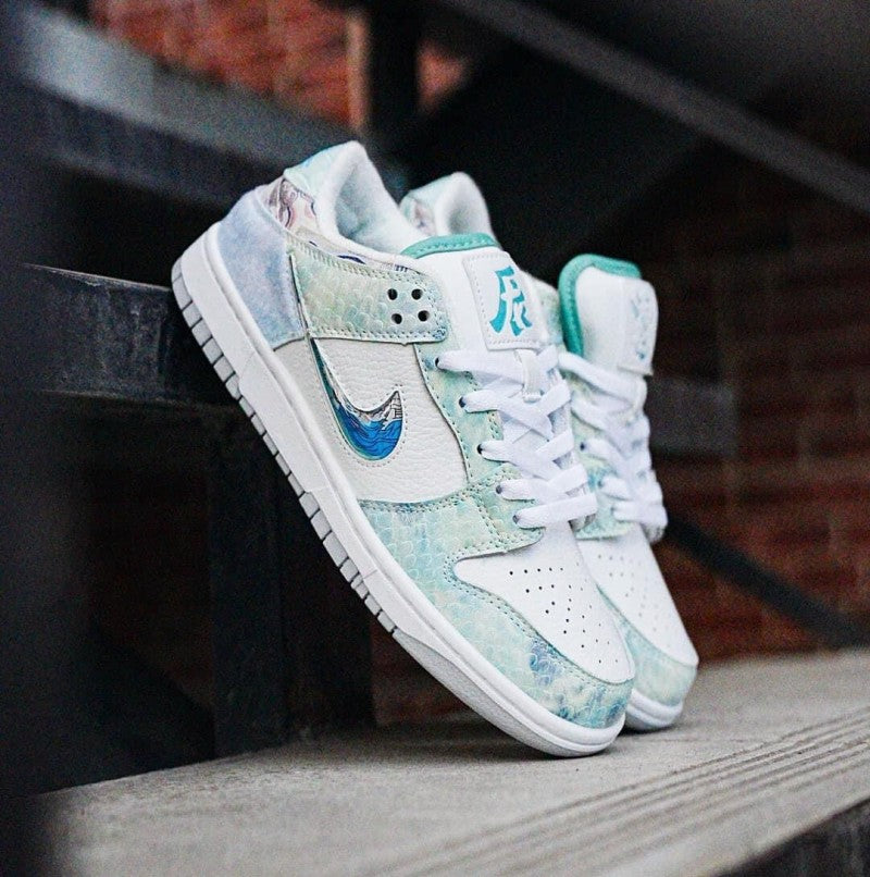 Nike Dragon Steam Puppet
